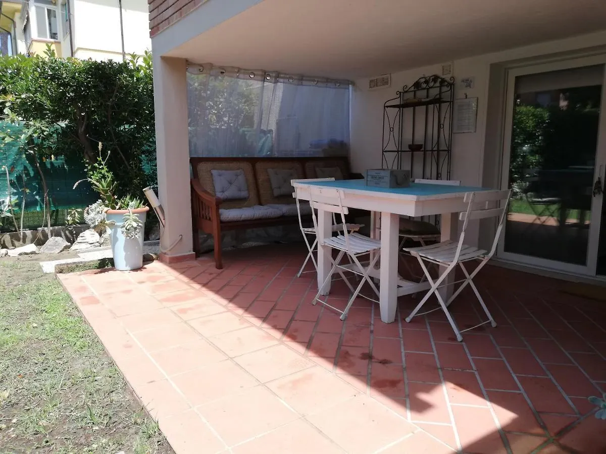 Casa vacanze Casa Nicolò Villa Tirrenia Italia